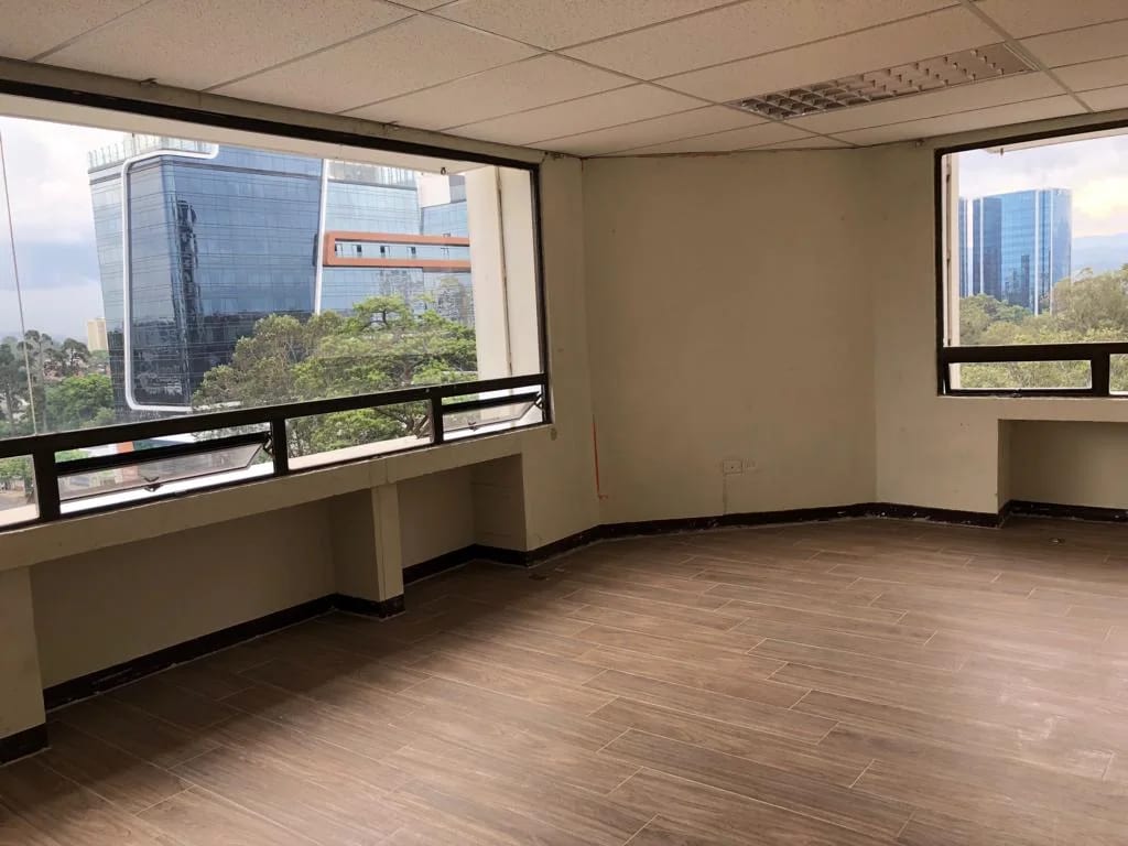 Oficna en Geminis — Oficina en Alquiler en Géminis 10, Zona 10, Guatemala, Ciudad — foto 3 de 5
