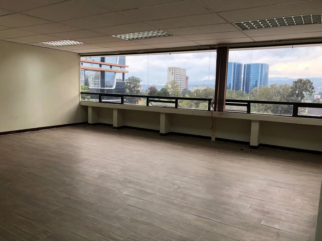 Oficina Ideal para Tu Negocio 86 Mts2 — Oficina en Alquiler en Géminis 10, Zona 10, Guatemala, Ciudad — foto 4 de 5