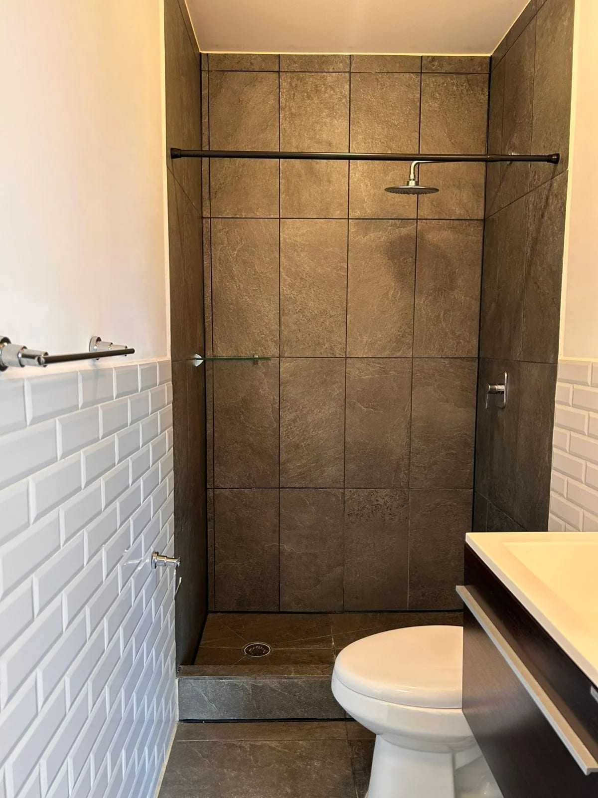 LINDO APARTAMENTO EN VENTA- BALMES 47 ZONA 11, LAS CHARCAS — Apartamento en Venta en Zona 11, Guatemala, Ciudad — foto 5 de 17