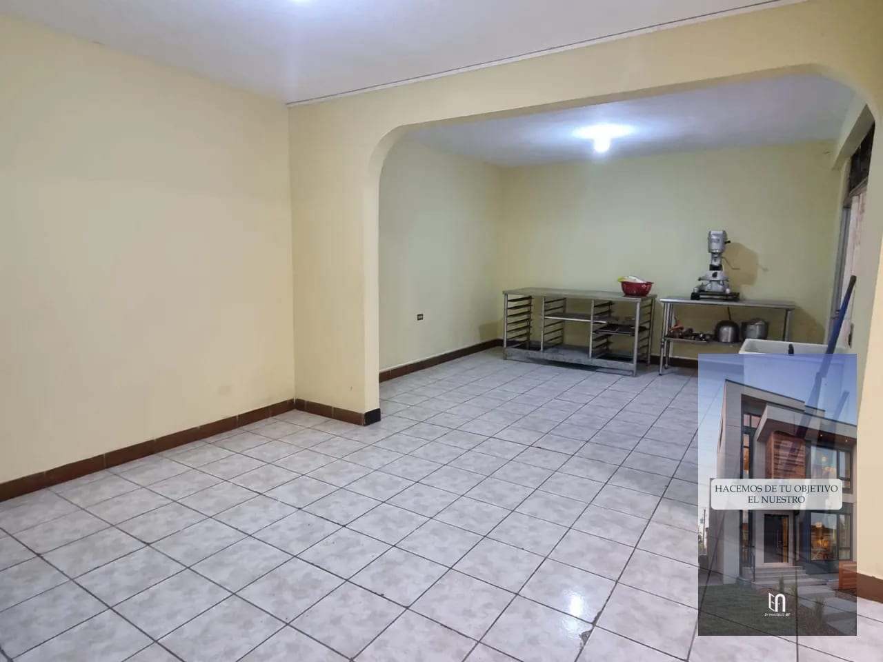 Renta de Local Comercial de 100 m² – Zona 7, Carril Aux. Periférico — Local en Alquiler en Tikal I, Zona 7, Guatemala, Ciudad — foto 11 de 17