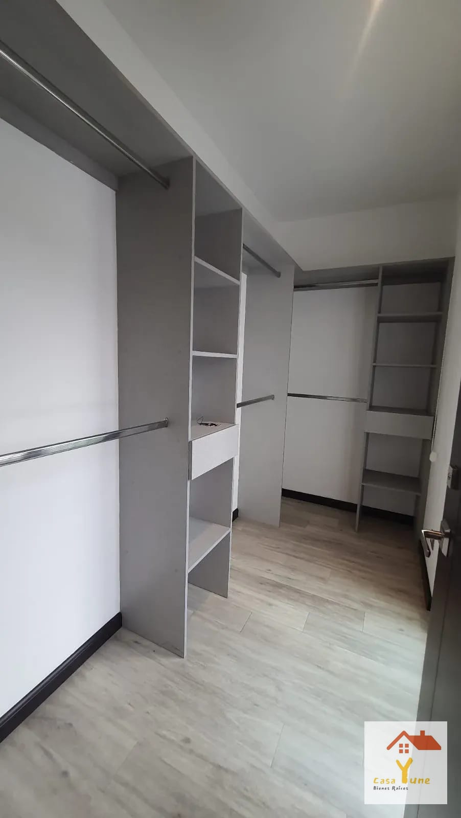APARTAMENTO EN ALQUILER LIRIOS CAYALA ZONA 16 — Apartamento en Alquiler en Lirios de Cayalá I, Zona 16, Guatemala, Ciudad — foto 12 de 14