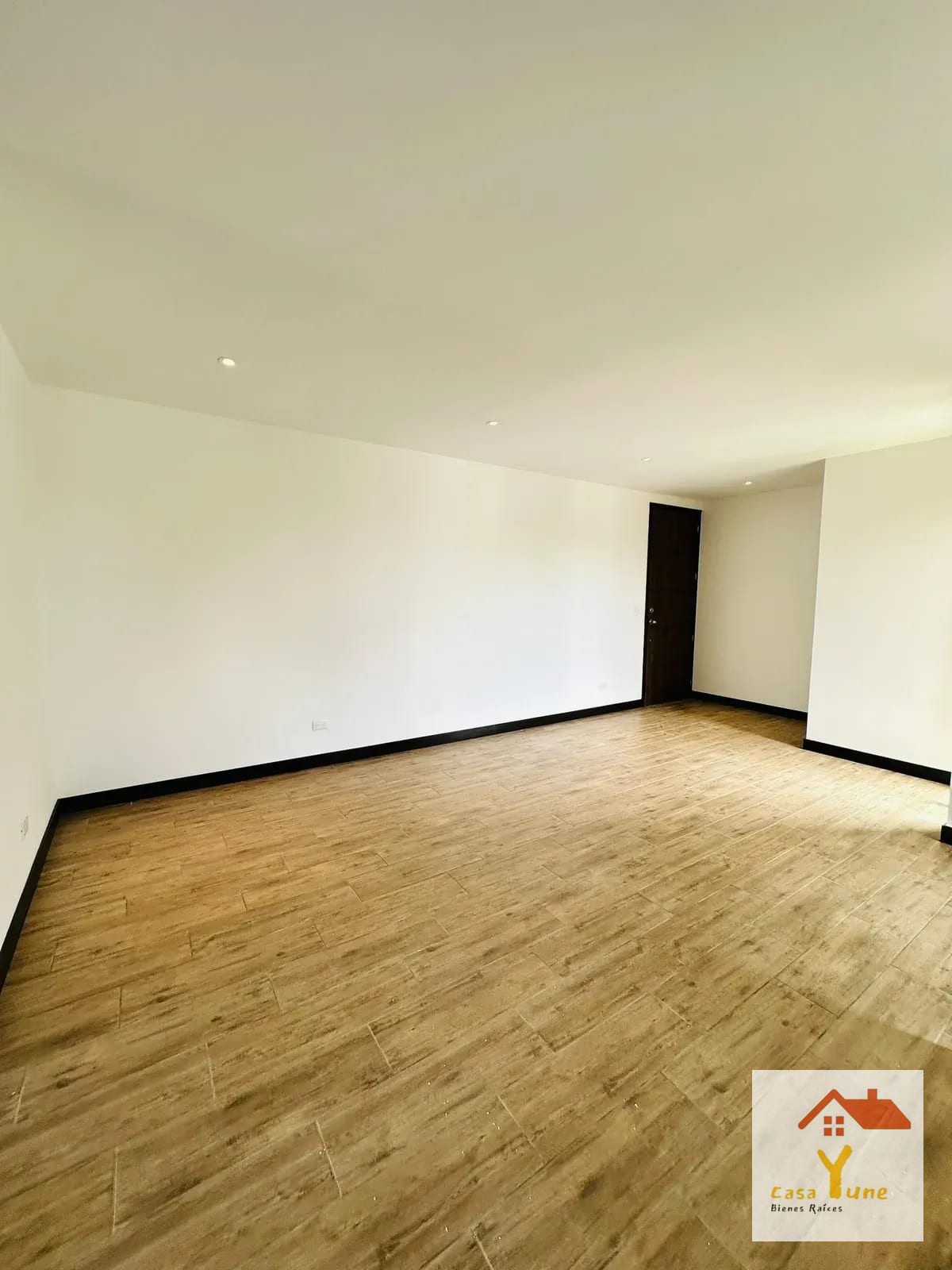 Apartamento en alquiler zona 10 Marques de OaklAND — Apartamento en Alquiler en Marques de Oakland, Zona 10, Guatemala, Ciudad — foto 3 de 14