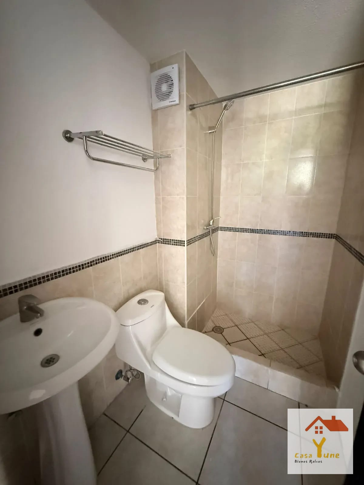 Apartamento en Venta Alta Villa el Naranjo — Apartamento en Venta en Alta Villa el Naranjo, Zona 11 Mixco, Guatemala, Ciudad — foto 6 de 12