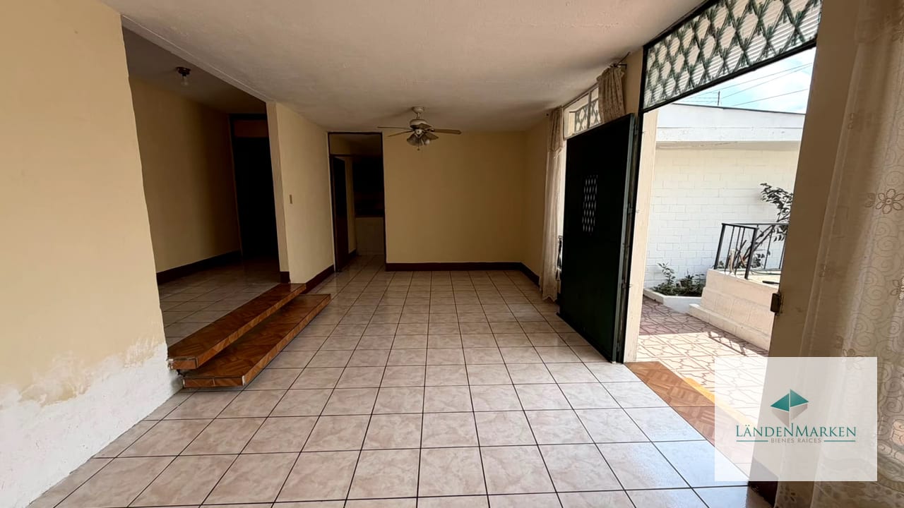 CASA FUERA DE GARITA PARA OFICINAS O VIVIENDA FAMILIAR EN ZONA 7 TIKAL 1 — Casa en Alquiler en Tikal I, Zona 7, Guatemala, Ciudad — foto 1 de 17