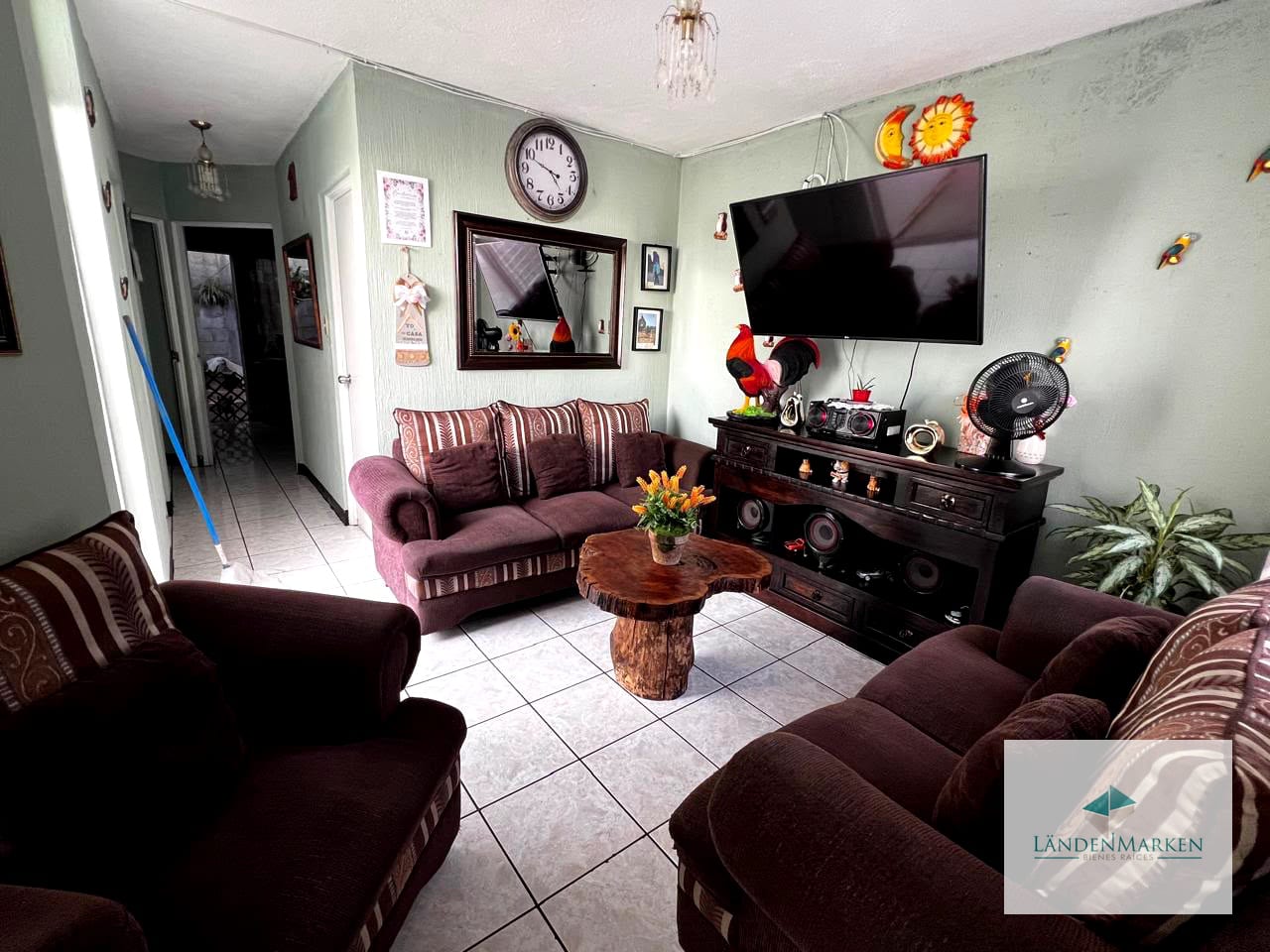VENTA DE CASA DE UN NIVEL EN SAN CRISTOBAL ZONA 8 DE MIXCO SECTOR A3 — Casa en Venta en Zona 8 Mixco, Guatemala, Ciudad — foto 2 de 11
