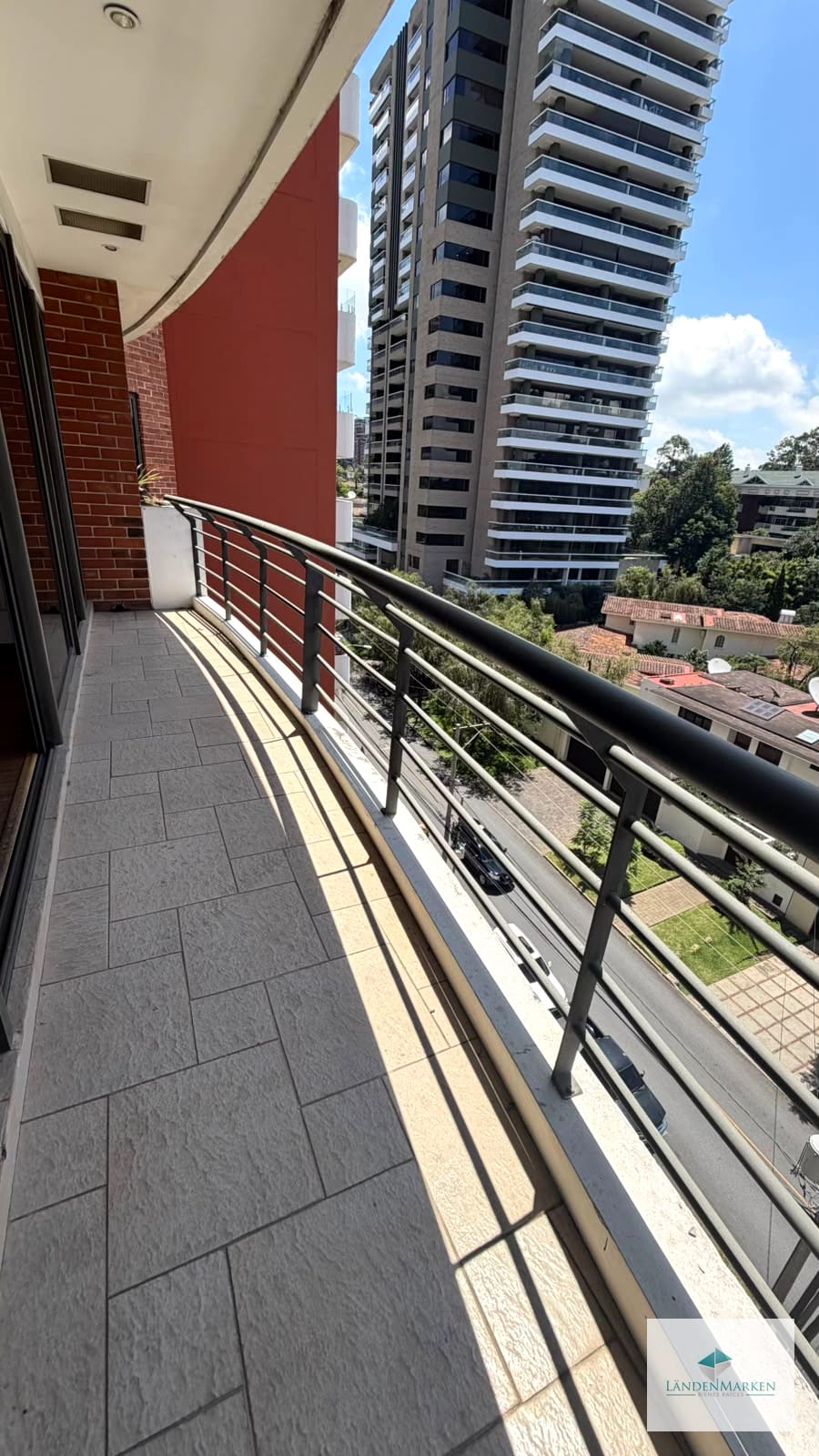 Amplio Apartamento en Zona 14 , 5 Avenida — Apartamento en Alquiler en Zona 14, Guatemala, Ciudad — foto 2 de 10