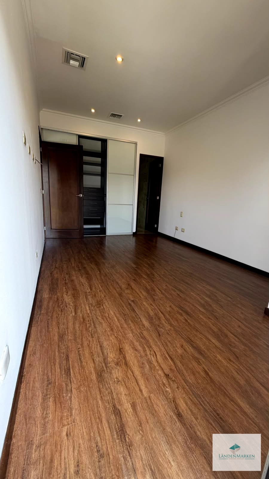 Amplio Apartamento en Zona 14 , 5 Avenida — Apartamento en Alquiler en Zona 14, Guatemala, Ciudad — foto 7 de 10