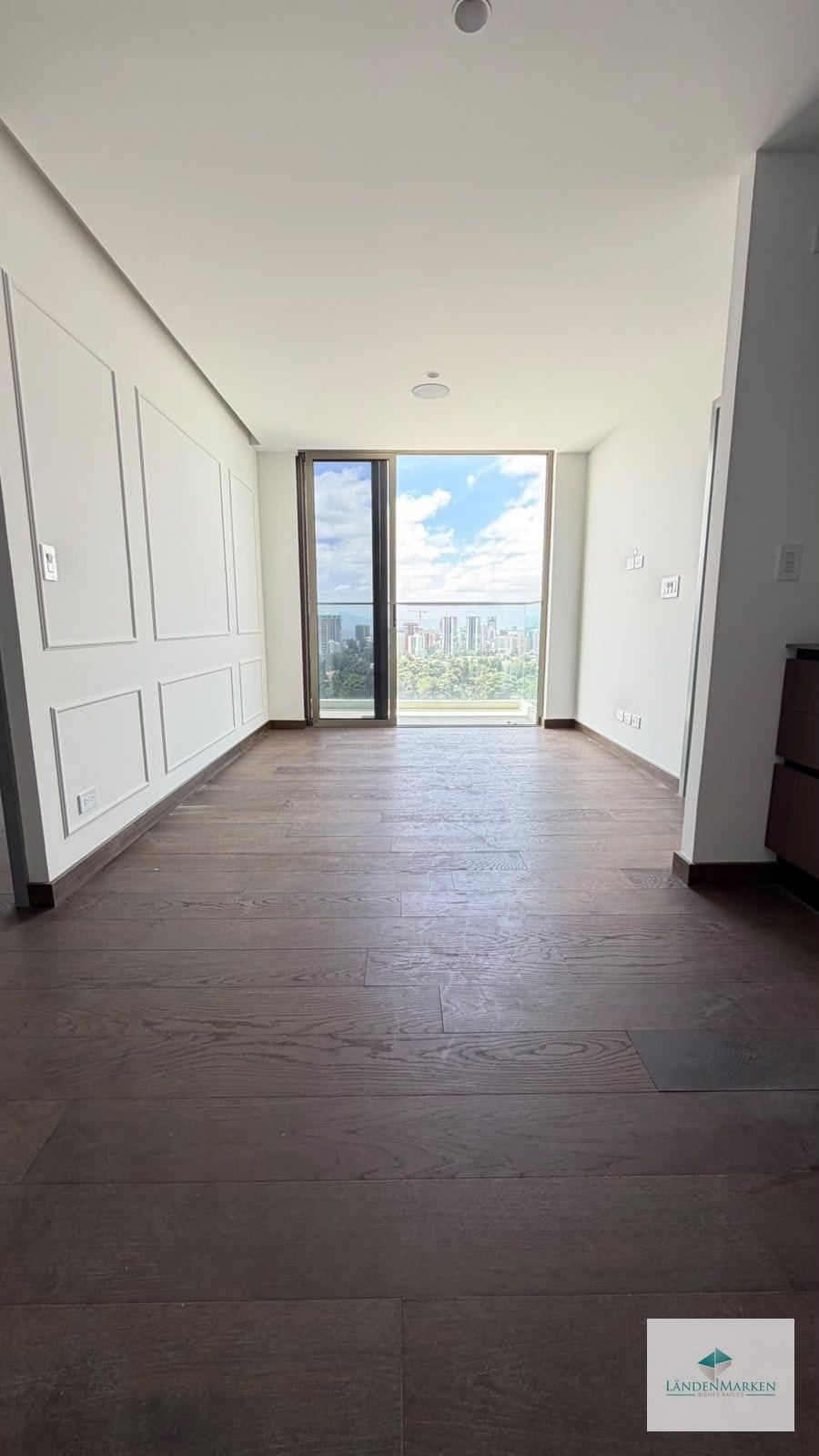 Venta de Apartamento para Estrenar en Edificio Zona 10 — Apartamento en Venta en Atarah, Zona 10, Guatemala, Ciudad — foto 2 de 14