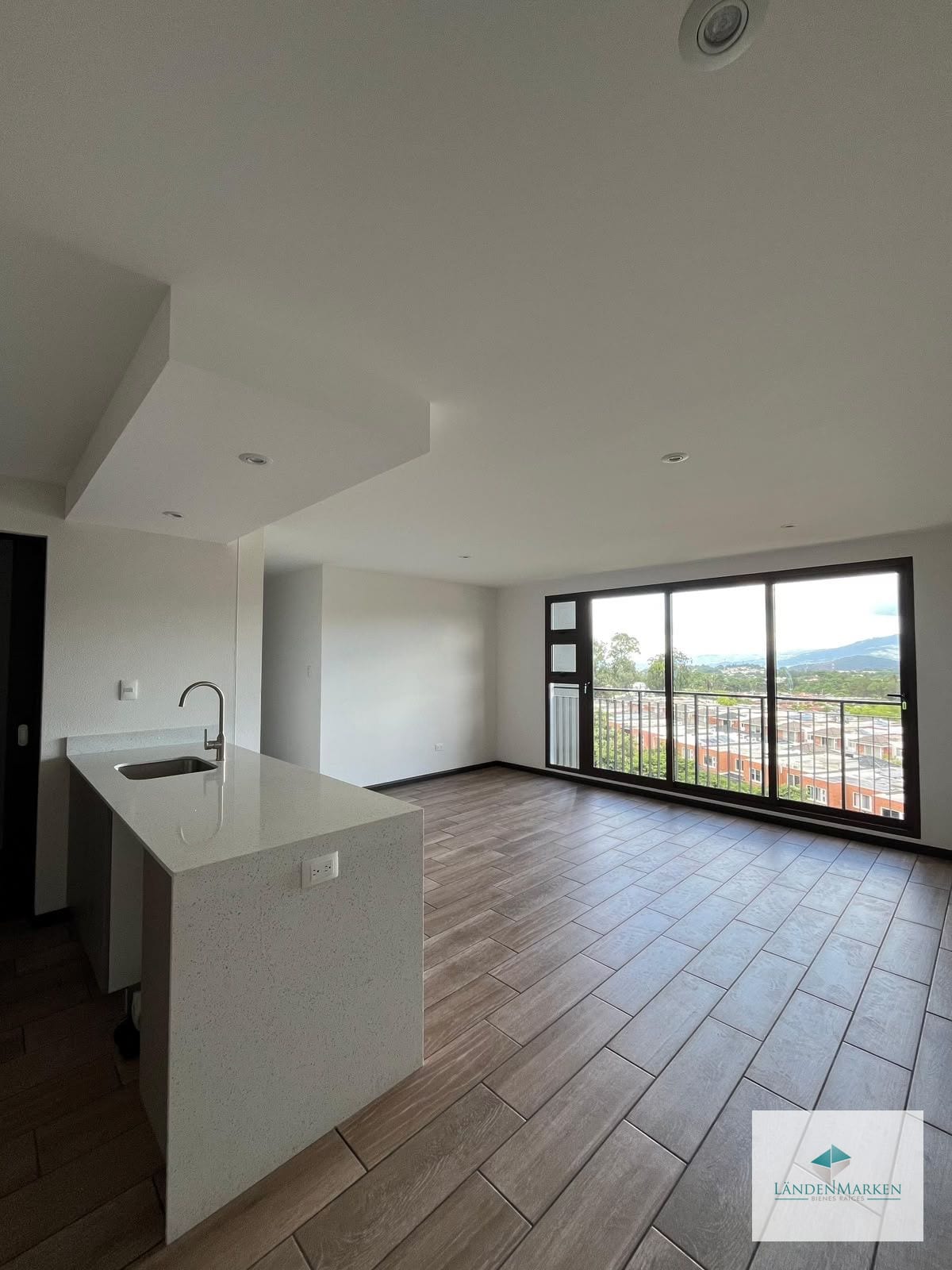 Renta de Moderno Apartamento en Zona 16 San Isidro 2021 — Apartamento en Alquiler en San Isidro 20/21, Zona 16, Guatemala, Ciudad — foto 1 de 16