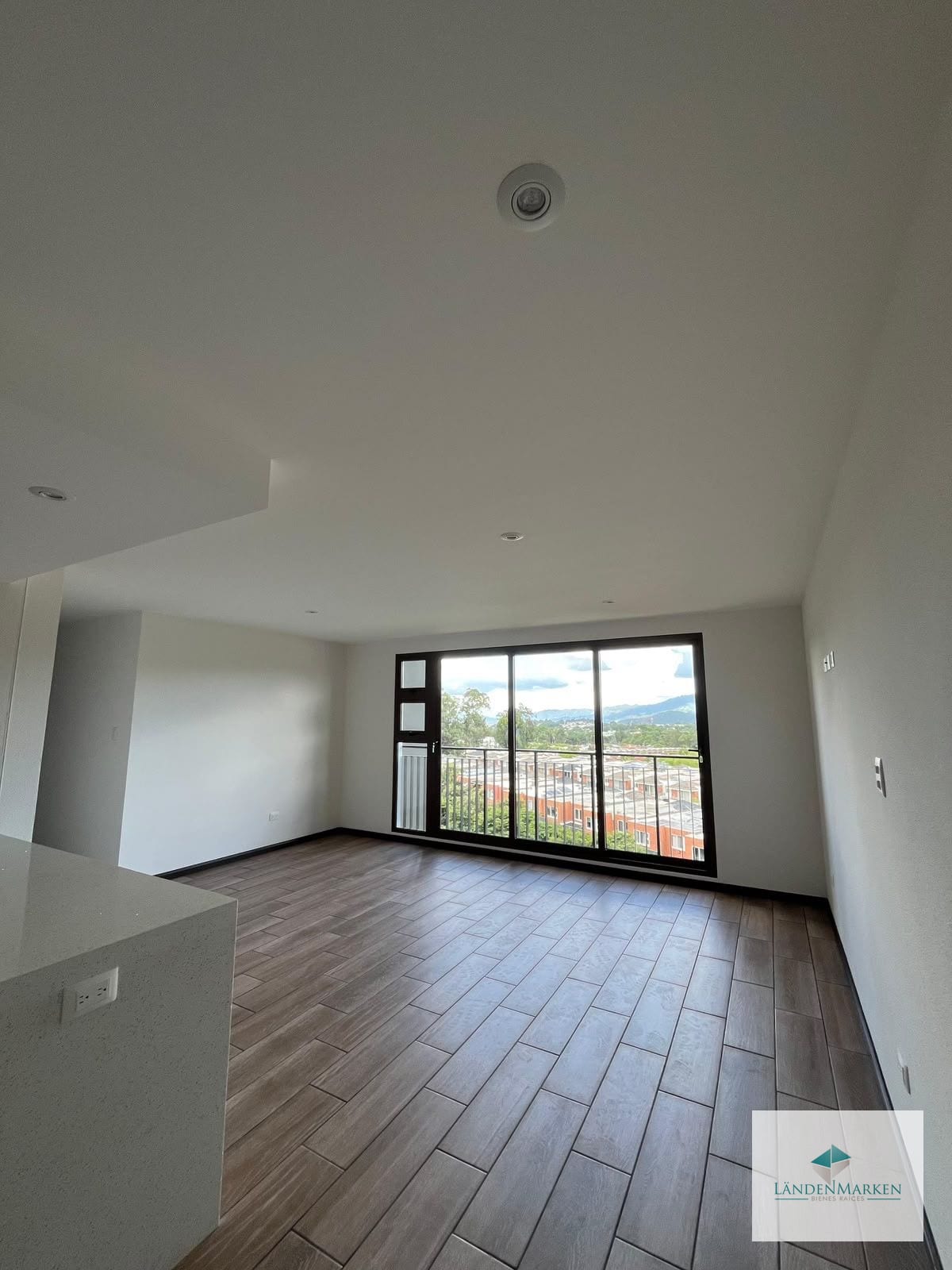 Renta de Moderno Apartamento en Zona 16 San Isidro 2021 — Apartamento en Alquiler en San Isidro 20/21, Zona 16, Guatemala, Ciudad — foto 11 de 16