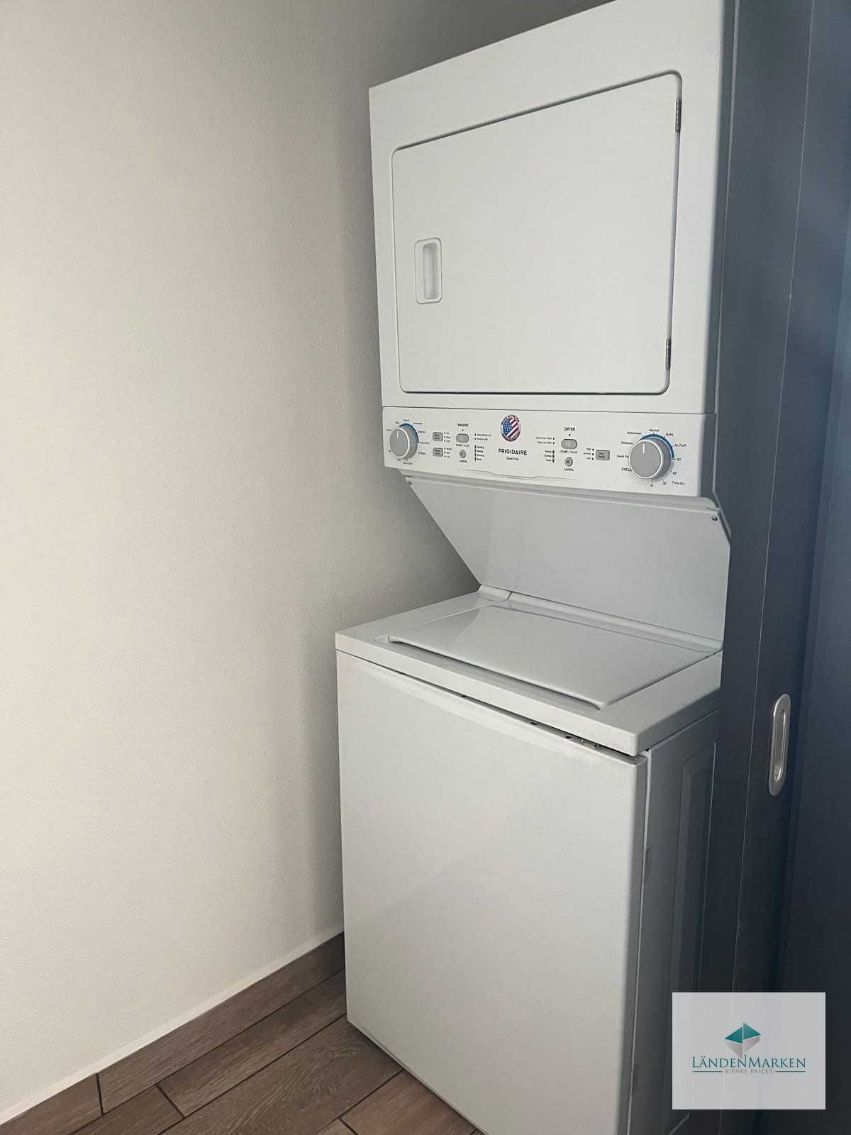 Renta de Moderno Apartamento en Zona 16 San Isidro 2021 — Apartamento en Alquiler en San Isidro 20/21, Zona 16, Guatemala, Ciudad — foto 12 de 16