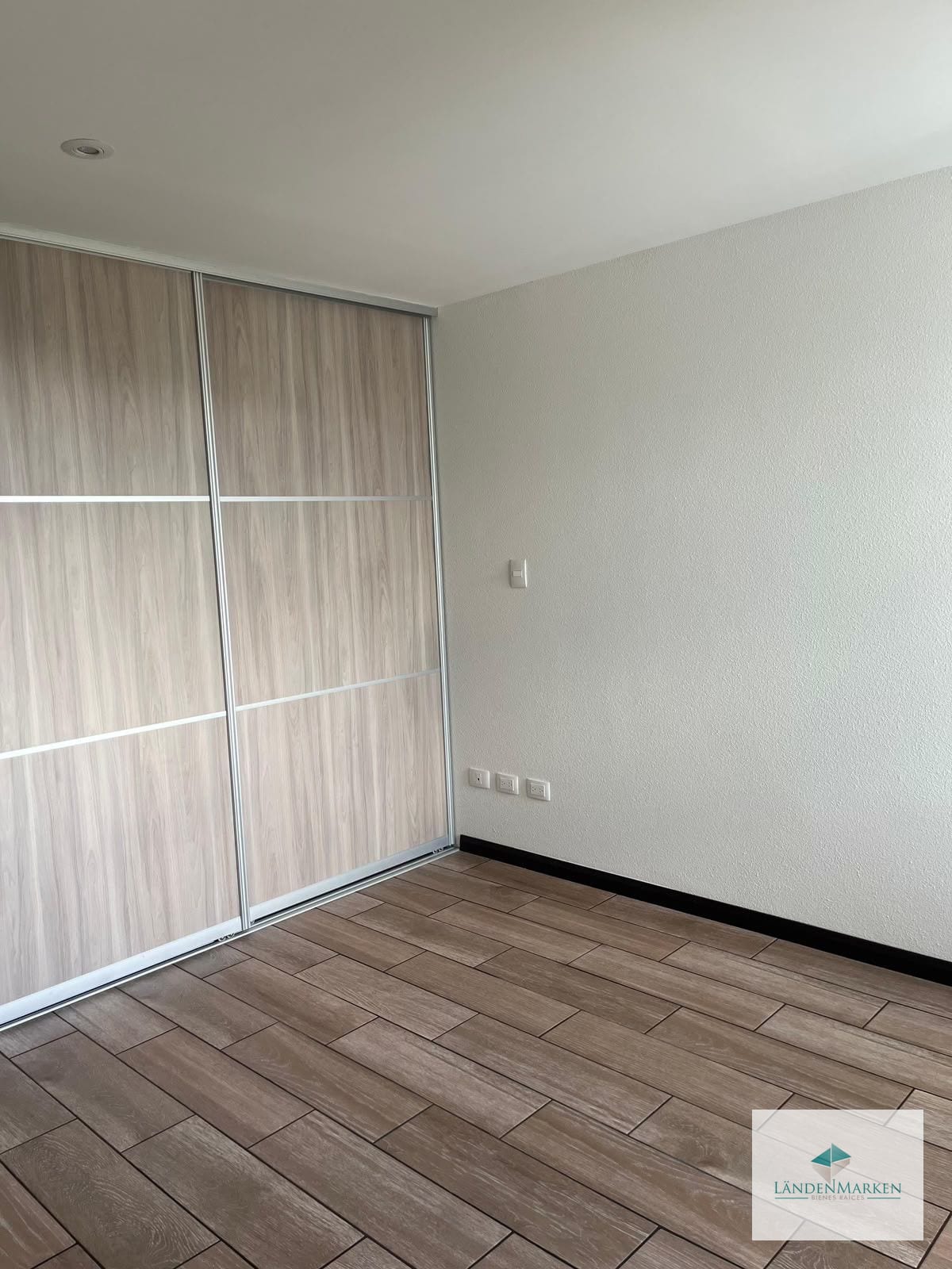 Renta de Moderno Apartamento en Zona 16 San Isidro 2021 — Apartamento en Alquiler en San Isidro 20/21, Zona 16, Guatemala, Ciudad — foto 14 de 16