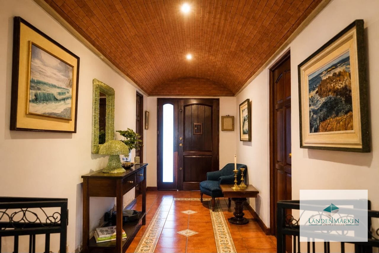 Venta de Amplia Casa en Hacienda San Angel San José Pinula — Casa en Venta en San José Pinula, Guatemala, Ciudad — foto 1 de 7