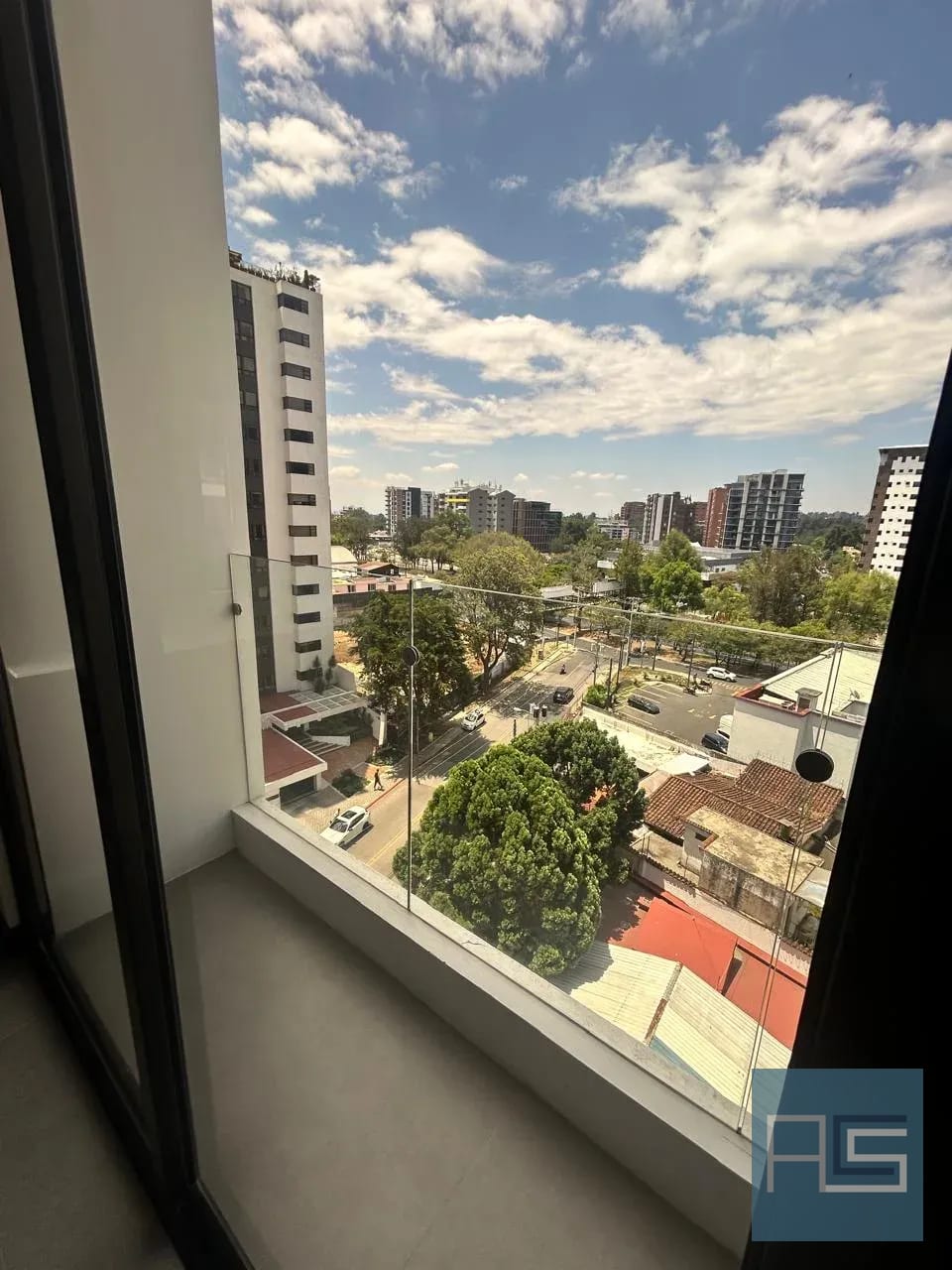 Moderno apartamento en Alquiler para estrenar en Vista Hermosa II Zona 15 (Tipo B) — Apartamento en Venta en Arles, Zona 15, Guatemala, Ciudad — foto 3 de 14