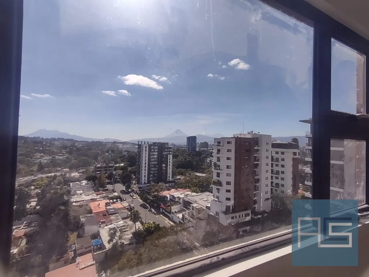 Moderno Apto en nivel alto para estrenar de 3 habitaciones con dorm de servicio y bodega en Vista Hermosa II, zona 15 — Apartamento en Venta en Arles, Zona 15, Guatemala, Ciudad — foto 10 de 16