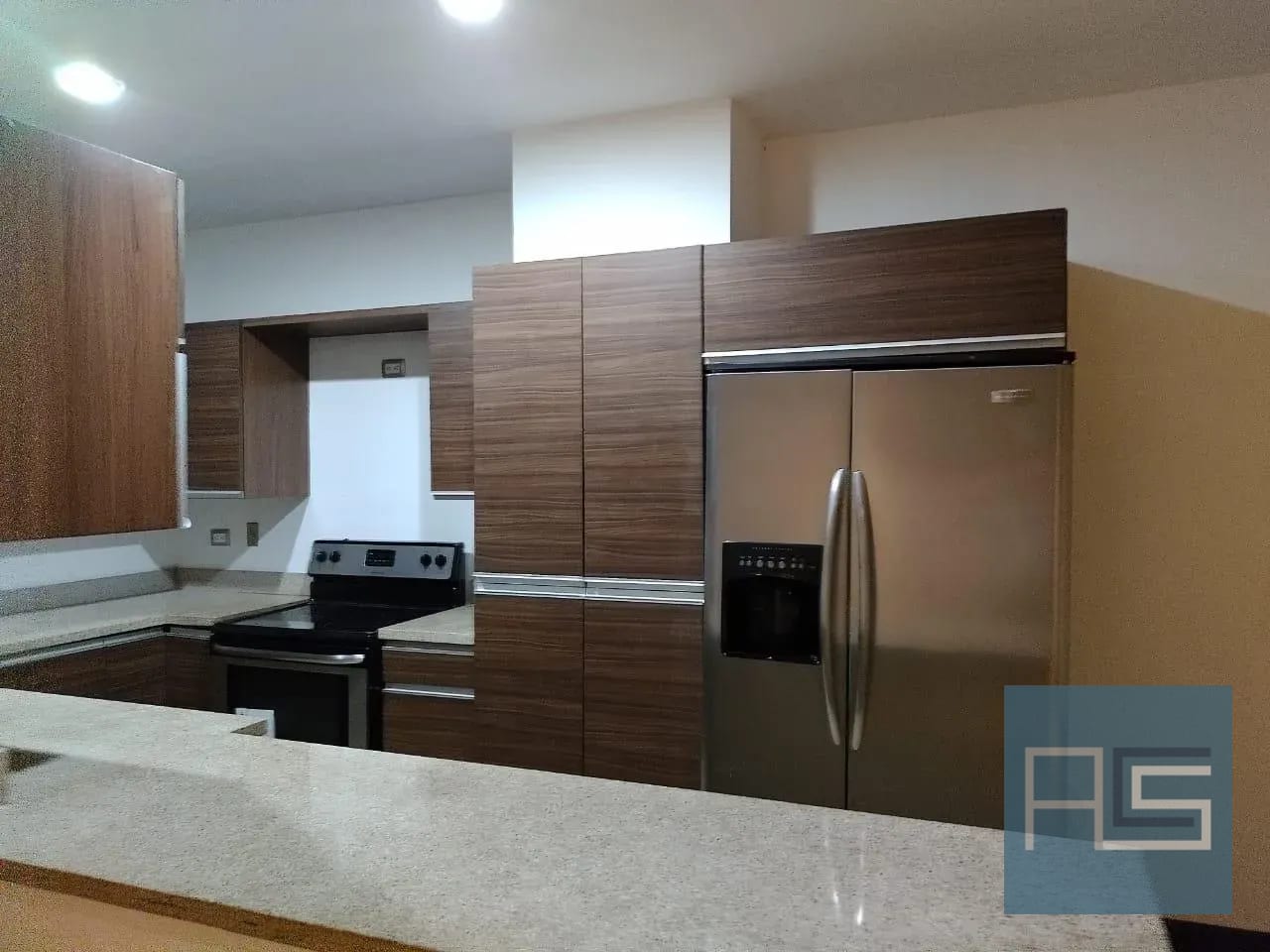 Apto amplio muy iluminado de 2 habitaciones con balcones en venta ZONA 15, VH II — Apartamento en Venta en Torre Verde, Zona 15, Guatemala, Ciudad — foto 4 de 17