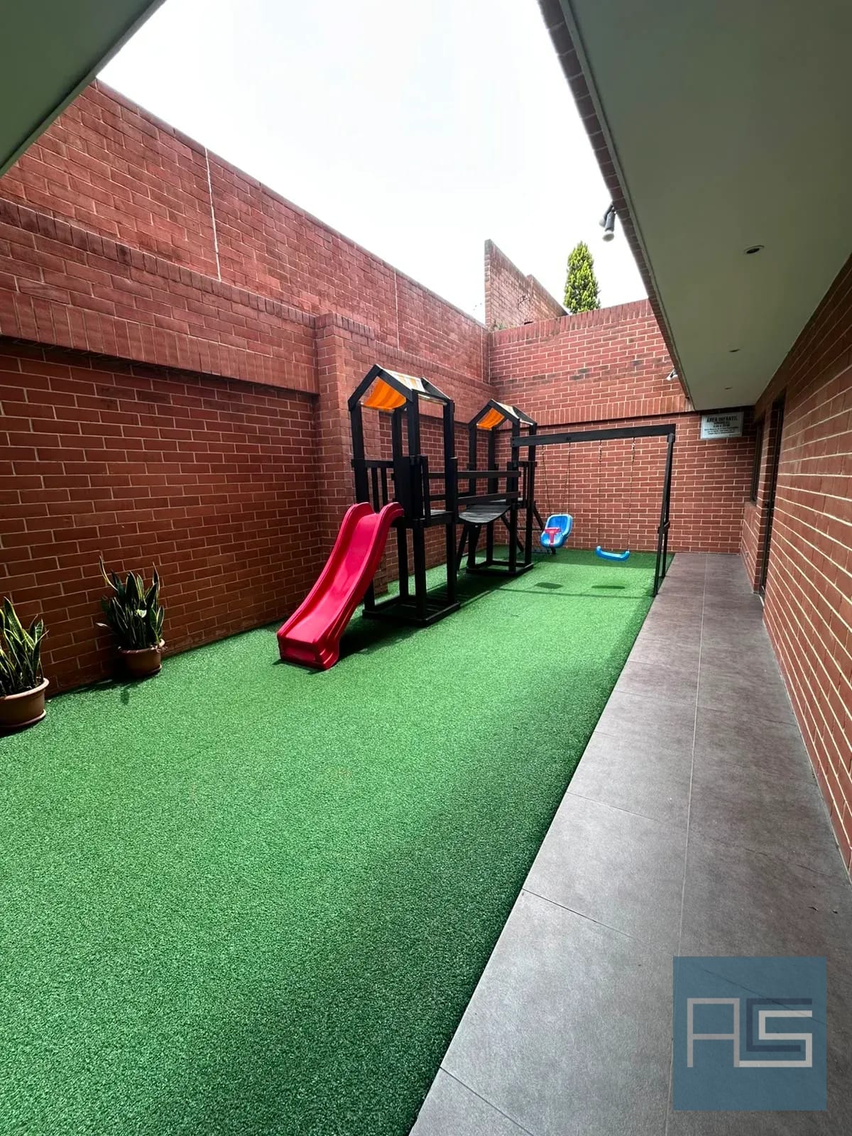 Apto amplio muy iluminado de 2 habitaciones con balcones en venta ZONA 15, VH II — Apartamento en Venta en Torre Verde, Zona 15, Guatemala, Ciudad — foto 16 de 17