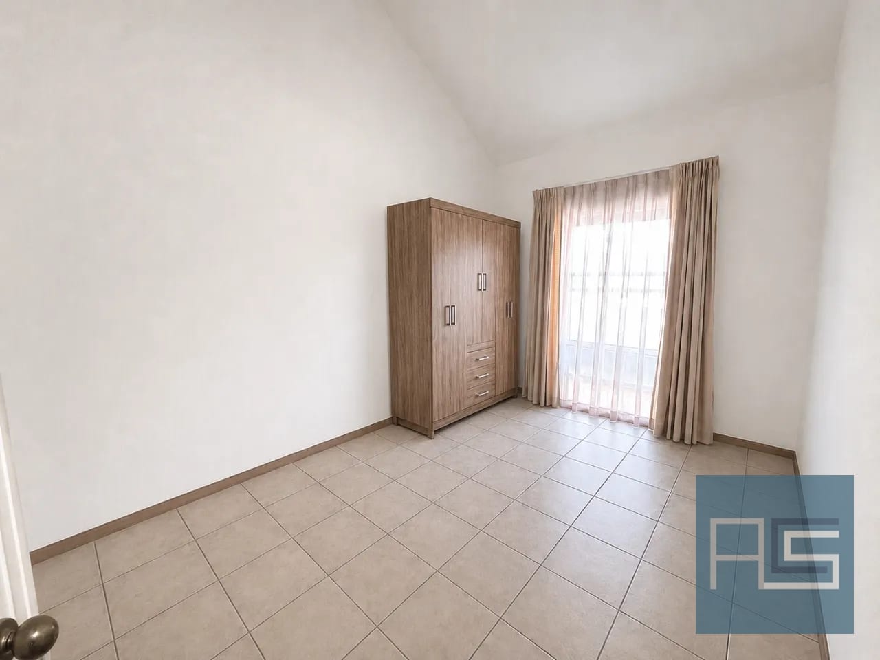 Hermosa Casa en Venta - San Agustín, El Naranjo Zona 4 de Mixco — Casa en Venta en Condado Naranjo, Zona 4 Mixco, Guatemala, Ciudad — foto 15 de 17