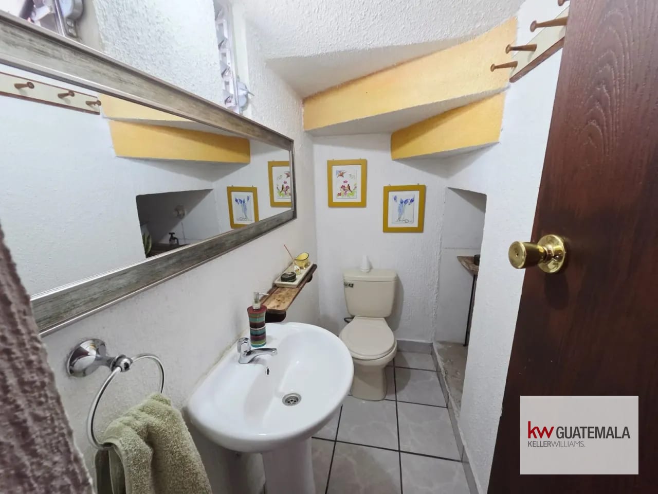 VENTA DE CASA EN RESIDENCIAL SUIZA 3 EL ENCINAL — Casa en Venta en El Encinal, Zona 7 Mixco, Guatemala, Ciudad — foto 11 de 15
