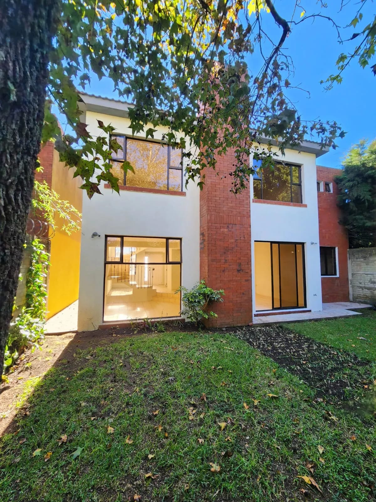 casa en venta en caes km. 19.5 — Casa en Venta en Carretera a El Salvador, Guatemala, Ciudad — foto 3 de 13