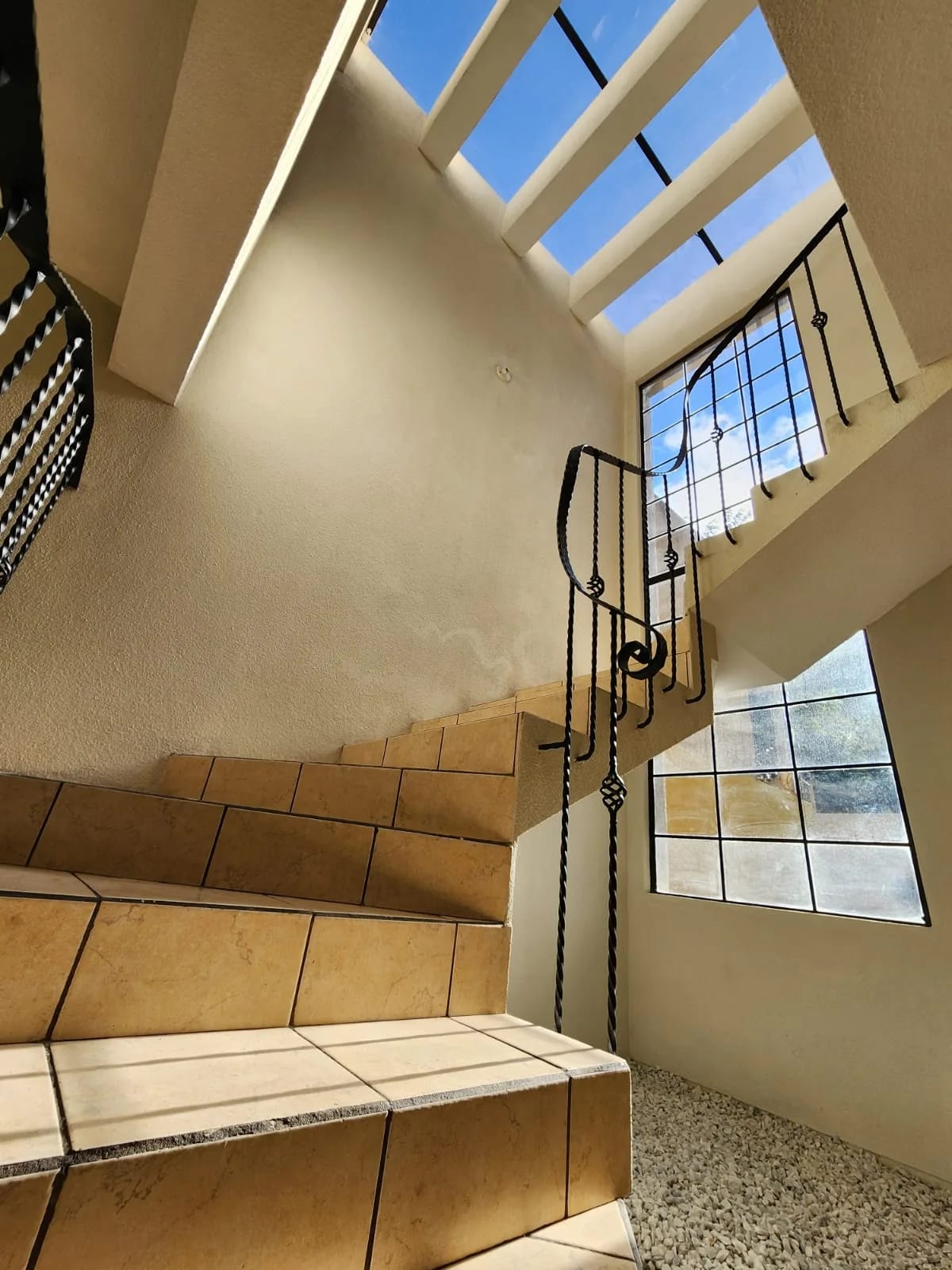 casa en venta en caes km. 19.5 — Casa en Venta en Carretera a El Salvador, Guatemala, Ciudad — foto 4 de 13