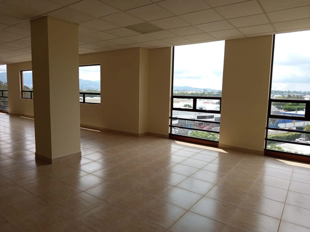 Se renta oficina en zona 13 — Oficina en Alquiler en Zona 13, Guatemala, Ciudad — foto 11 de 16