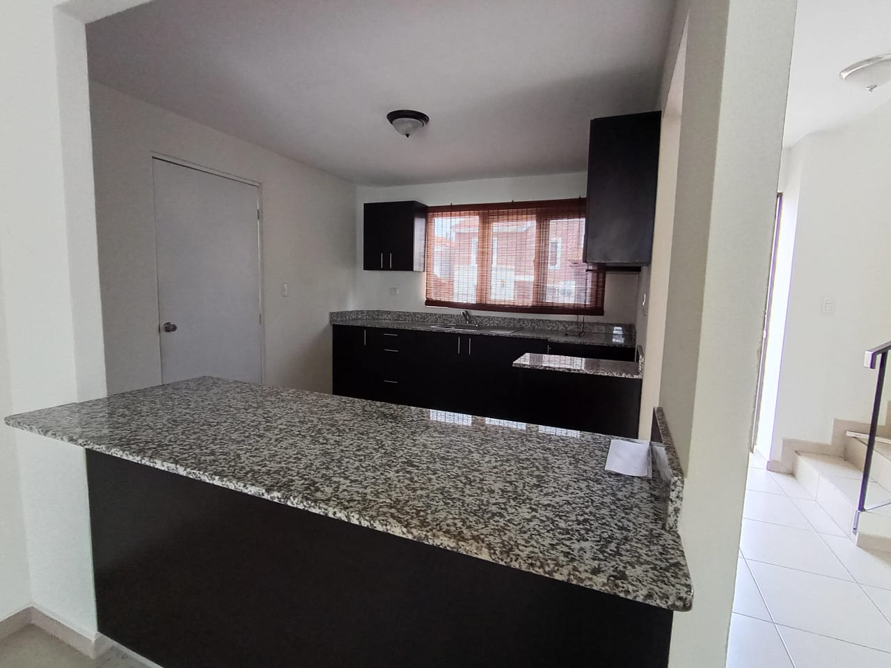 Casa en renta en condominio Alamedas de Santo Domingo, Fraijanes — Casa en Alquiler en Alamedas de Santo Domingo, Carretera a El Salvador, Guatemala, Ciudad — foto 2 de 17