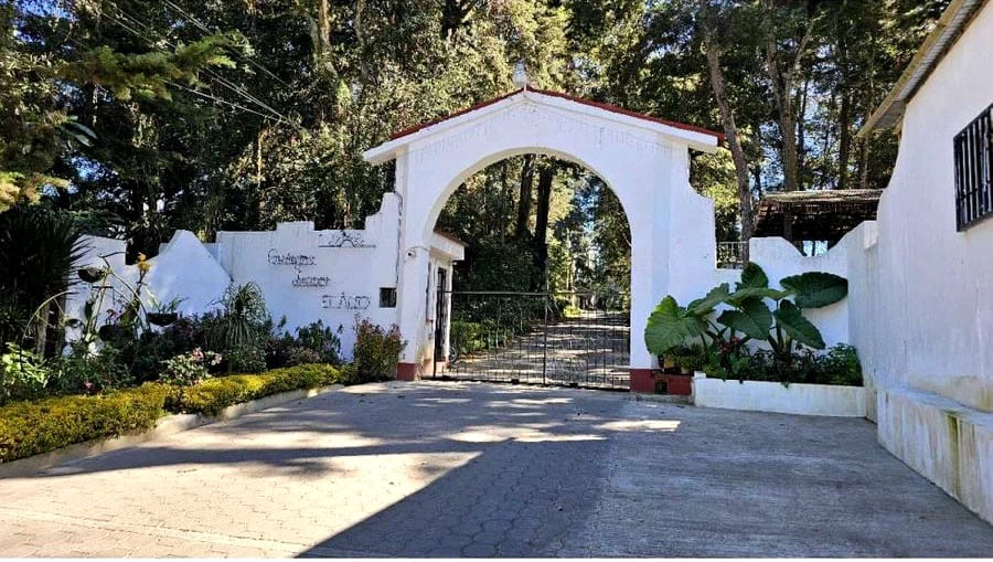 Casa de Campo en Venta, en Granjas Jardin El Alto — Casa vacacional en Venta en Santiago Sacatepéquez, Sacatepéquez — foto 1 de 15