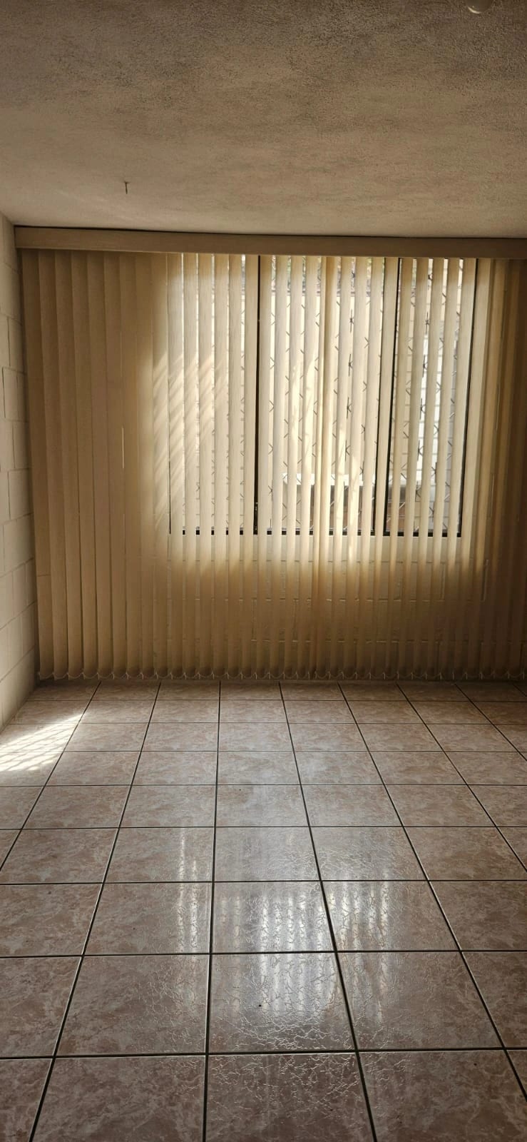 Casa amplia en venta zona 2 de Mixco — Casa en Venta en Zona 2 Mixco, Guatemala, Ciudad — foto 2 de 12
