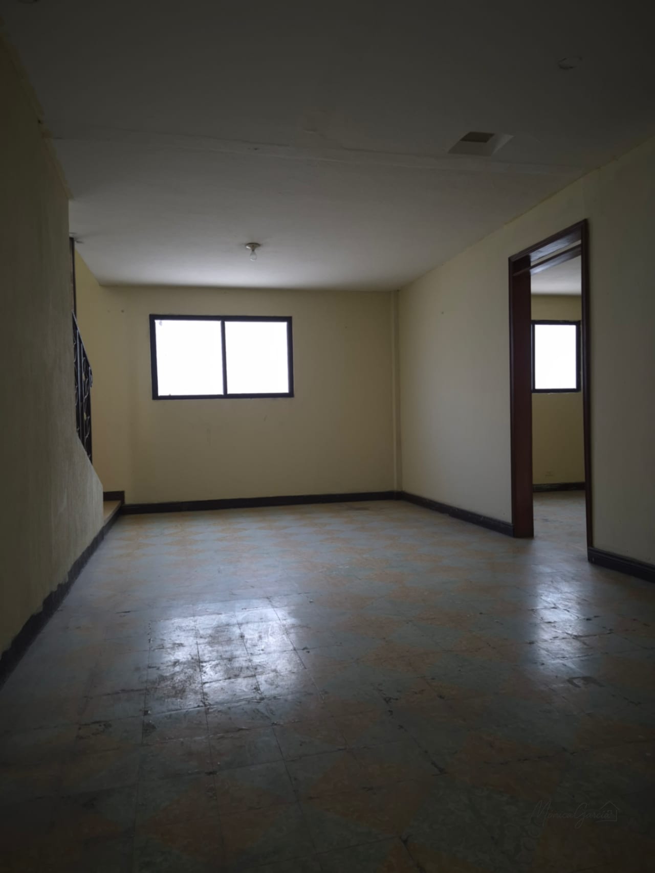 Amplia propiedad comercial en RENTA, zona 11 — Oficina en Alquiler en Zona 11, Guatemala, Ciudad — foto 4 de 15