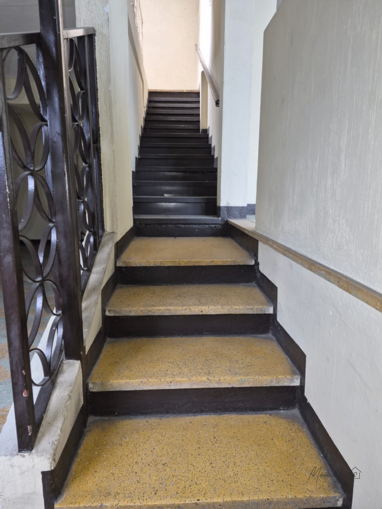 Amplia propiedad comercial en RENTA, zona 11 — Oficina en Alquiler en Zona 11, Guatemala, Ciudad — foto 9 de 15
