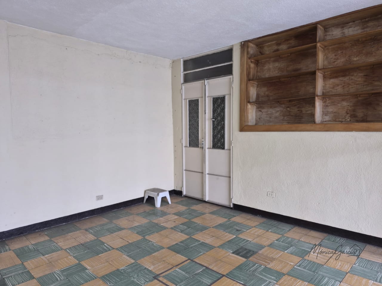 Amplia propiedad comercial en RENTA, zona 11 — Oficina en Alquiler en Zona 11, Guatemala, Ciudad — foto 11 de 15