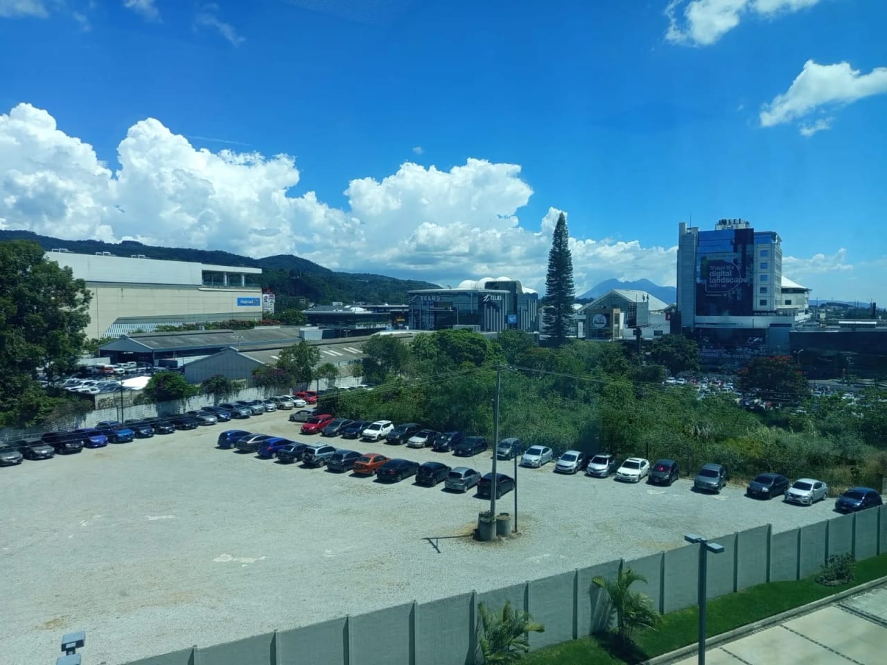 Oficina en renta en Zona Pradera, Zona 10 — Oficina en Alquiler en Zona 10, Guatemala, Ciudad — foto 8 de 17