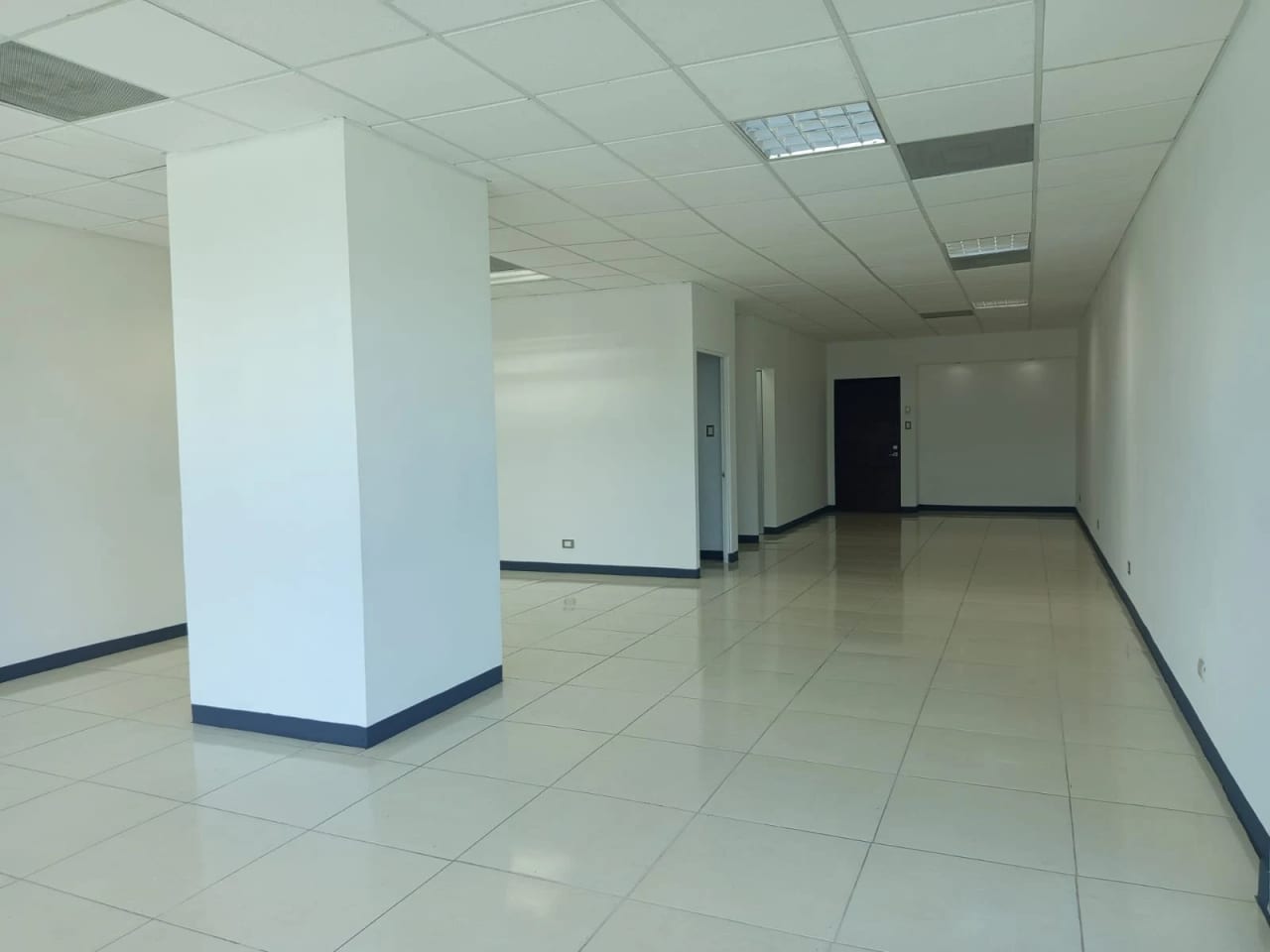 Oficina en renta en Zona Pradera, Zona 10 — Oficina en Alquiler en Zona 10, Guatemala, Ciudad — foto 12 de 17