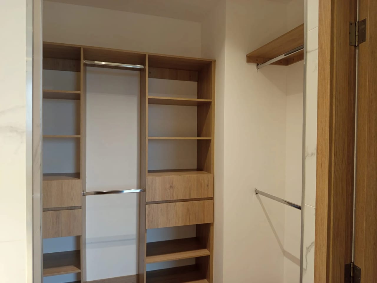 Apto Premium en Renta - Zona 15 | 3 Hab | Nivel 10 — Apartamento en Alquiler en Zona 15, Guatemala, Ciudad — foto 9 de 15