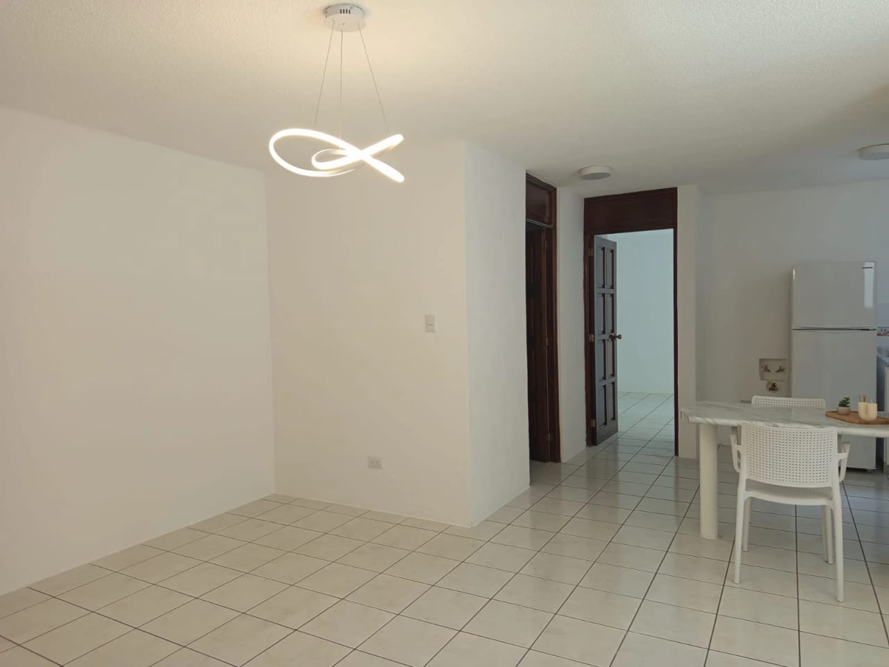 En Venta Apartamento 1 Habitacion la Montaña Zona 16 - 2 Parqueos — Apartamento en Venta en Zona 16, Guatemala, Ciudad — foto 2 de 14
