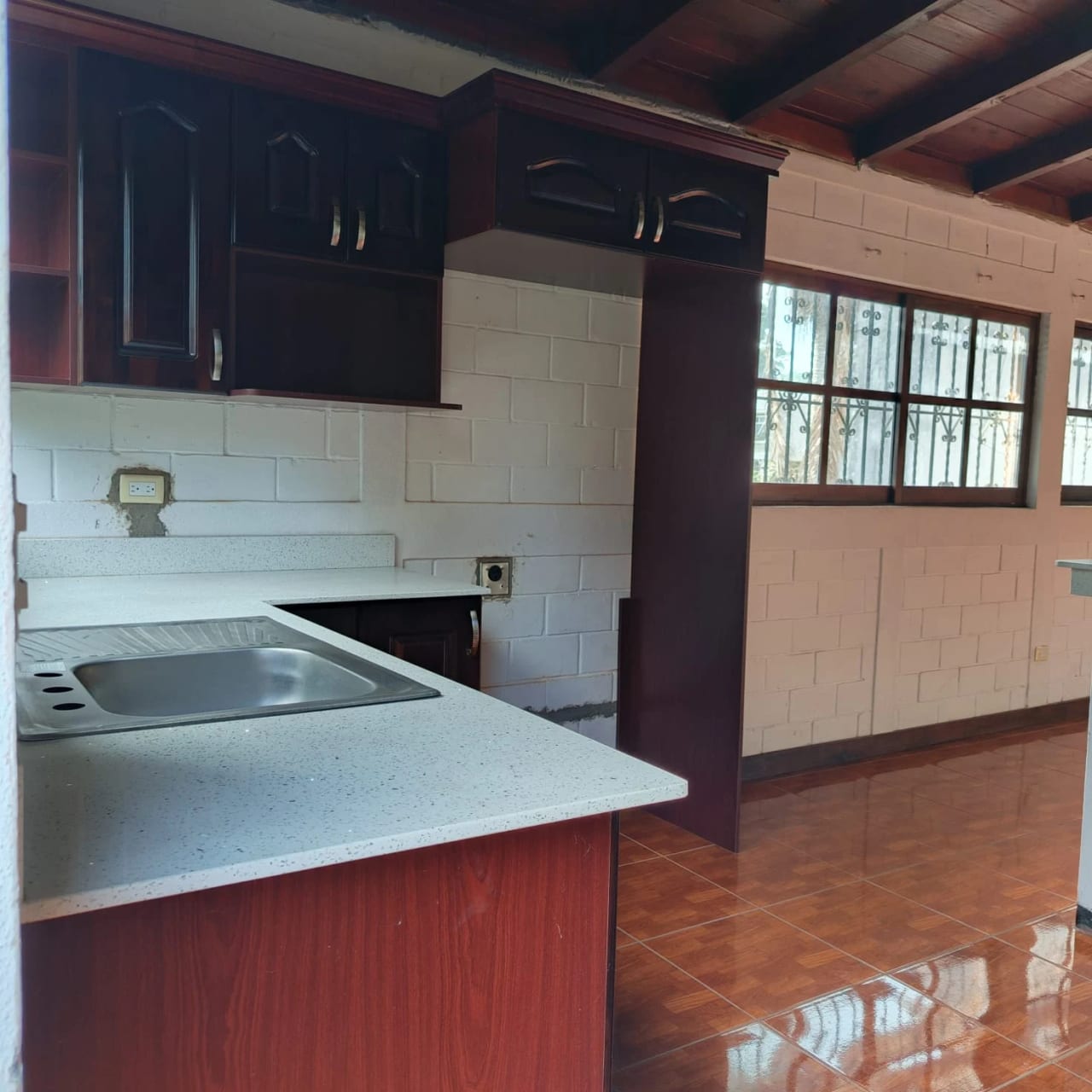 Terreno amplio con casa en CAES — Terreno en Venta en Granja Buenos Aires, Carretera a El Salvador, Guatemala, Ciudad — foto 7 de 17