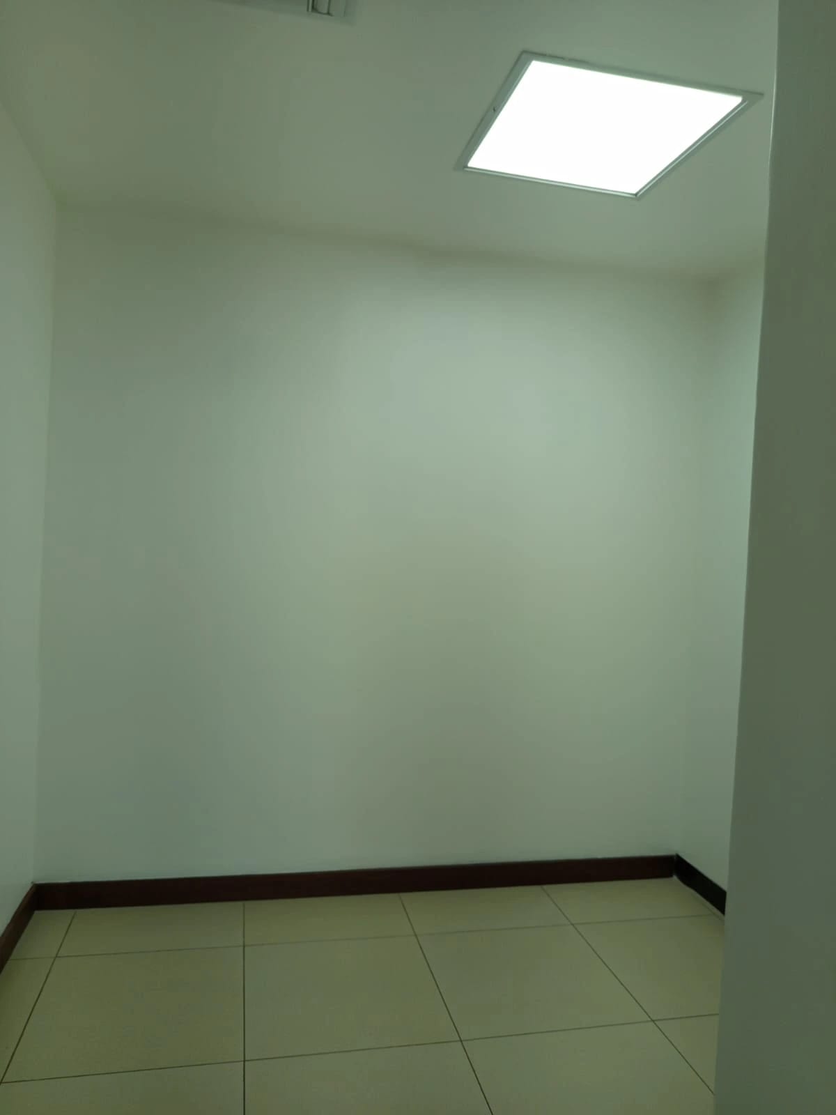 Se Renta Oficina en Edificio Avante Zona 15 — Oficina en Alquiler en Zona 15, Guatemala, Ciudad — foto 8 de 17