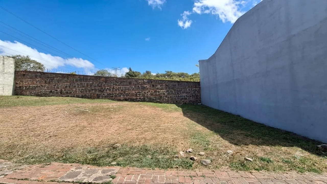 Terreno en Venta Zona 18 — Terreno en Venta en Zona 18, Guatemala, Ciudad — foto 2 de 3