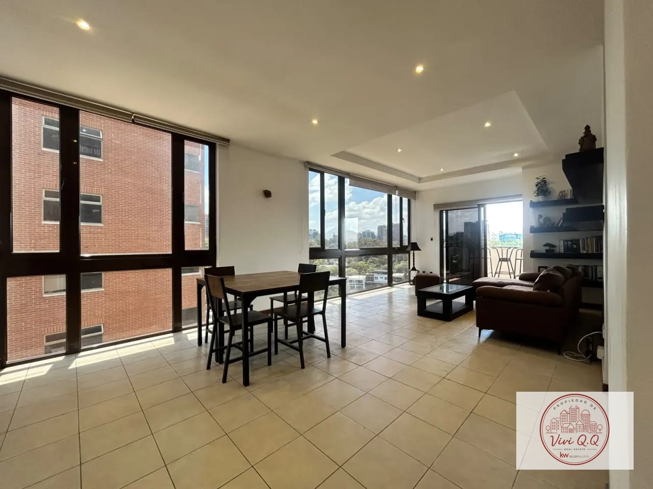 Renta Apartamento de Nivel Completo con Vistas 360° en Zona 15 — Apartamento en Alquiler en El Robledal, Zona 15, Guatemala, Ciudad — foto 1 de 12