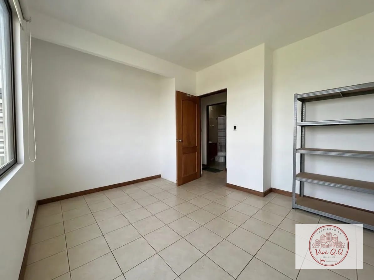 Renta Apartamento de Nivel Completo con Vistas 360° en Zona 15 — Apartamento en Alquiler en El Robledal, Zona 15, Guatemala, Ciudad — foto 11 de 12