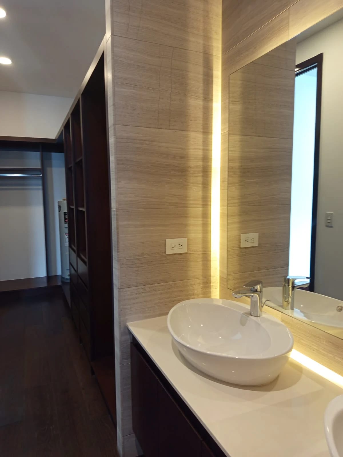 Apartamento en Renta y Venta Zona 14 de 2 habitaciones — Apartamento en Alquiler en Zona 14, Guatemala, Ciudad — foto 9 de 17