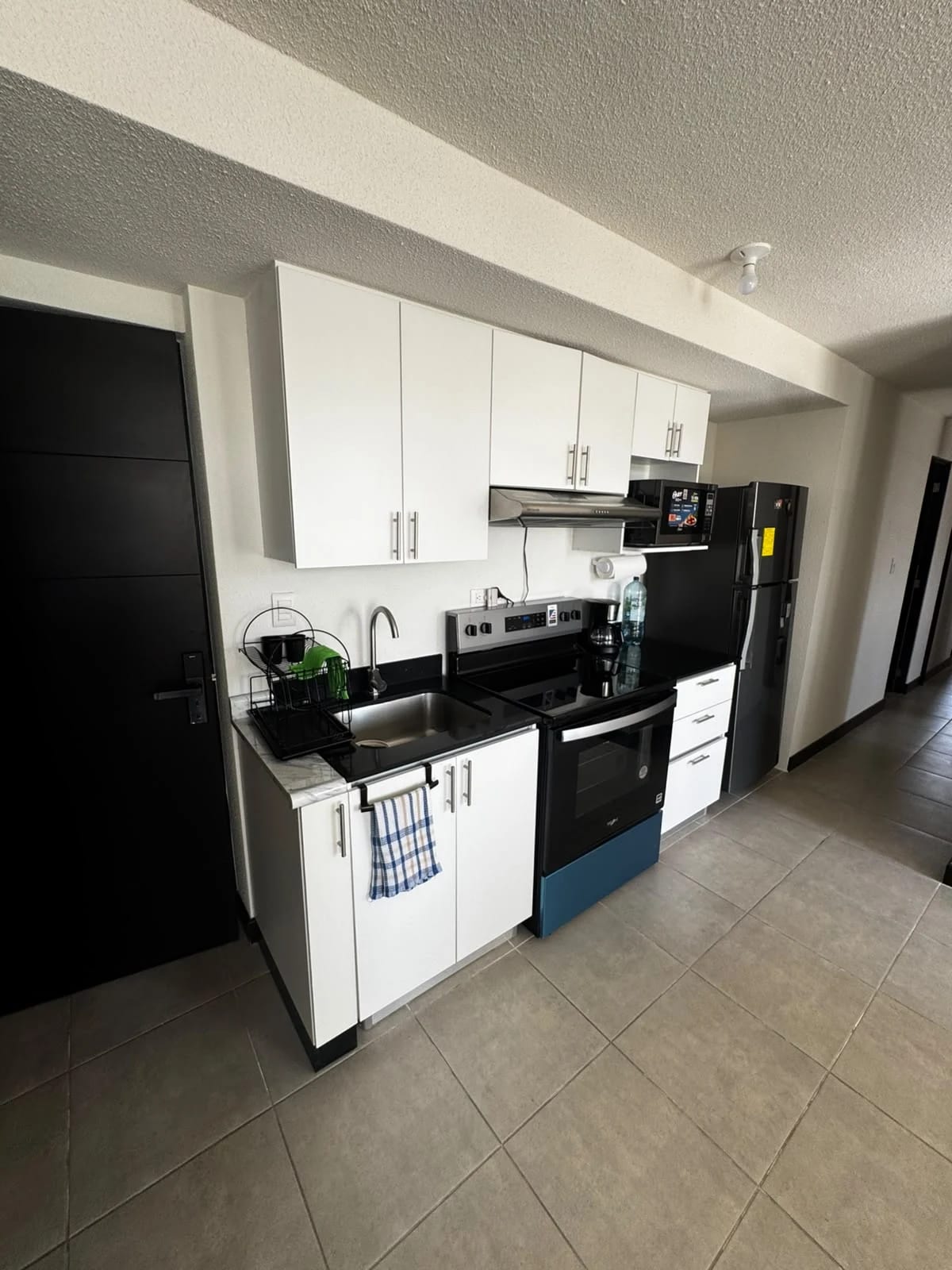 Apartamento en Renta — Apartamento en Alquiler en Zona 12, Guatemala, Ciudad — foto 4 de 16
