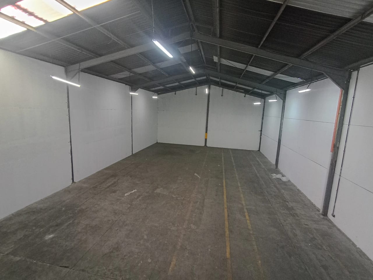 Renta de ofibodega en Villa Nueva — Bodega / Ofibodega en Alquiler en Villa Nueva, Guatemala, Ciudad — foto 12 de 15