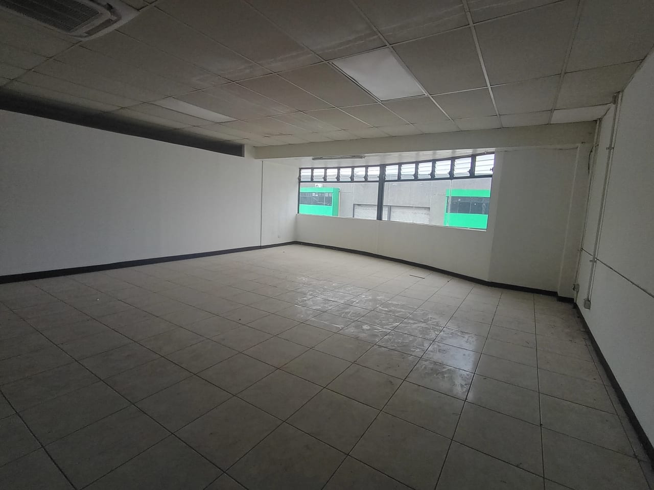 Ofibodega en renta en Villa Nueva — Bodega / Ofibodega en Alquiler en Villa Nueva, Guatemala, Ciudad — foto 7 de 10