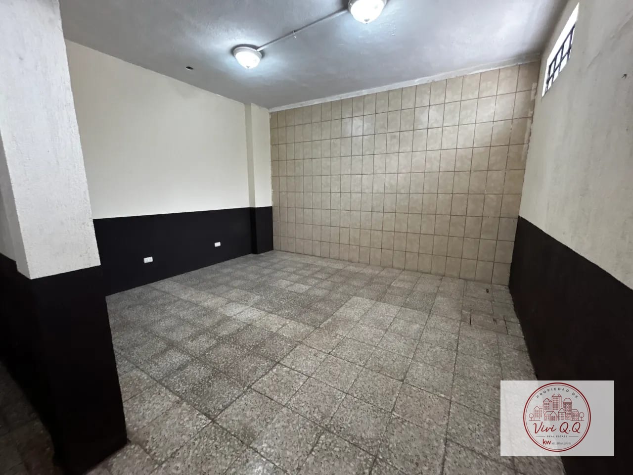 Edificio Comercial a Orilla de Carretera a Taxisco (2 Niveles) — Edificio en Alquiler en Escuintla, Escuintla — foto 8 de 17