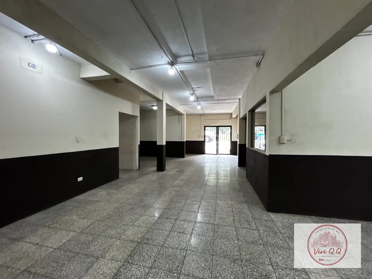 Edificio Comercial a Orilla de Carretera a Taxisco (2 Niveles) — Edificio en Alquiler en Escuintla, Escuintla — foto 9 de 17