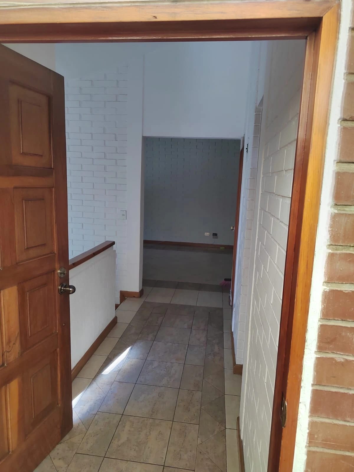 Se renta casa en zona 10 lista para ocupar — Casa en Alquiler en Zona 10, Guatemala, Ciudad — foto 6 de 17