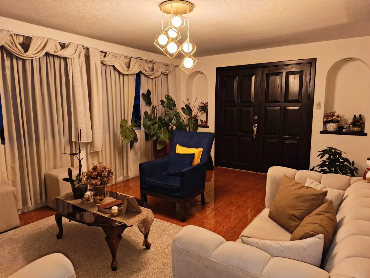 Casa En Venta en San Cristóbal — Casa en Venta en Richmond, Zona 8 Mixco, Guatemala, Ciudad — foto 3 de 17