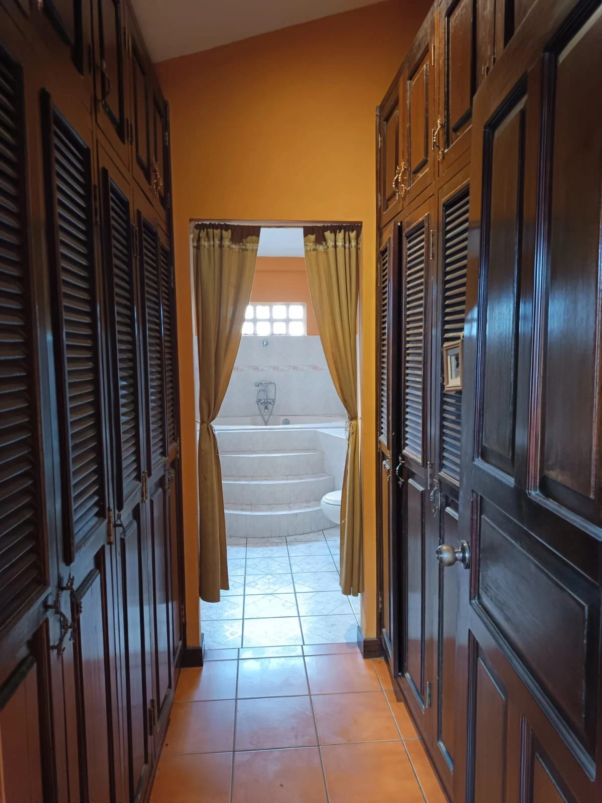 Casa En Venta zona 16 Colonia Montesano — Casa en Venta en Santa Rosita, Zona 16, Guatemala, Ciudad — foto 16 de 17